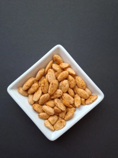 Chilli + česnek mandle
